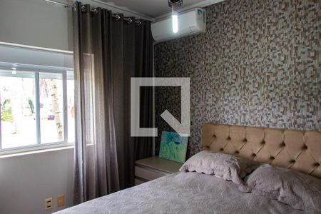 Casa de condomínio à venda com 422m², 4 quartos e 4 vagas Casa de condomínio à venda com 422m², 4 quartos e 4 vagasQUARTO 3