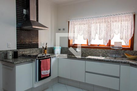 Casa de condomínio à venda com 422m², 4 quartos e 4 vagas Casa de condomínio à venda com 422m², 4 quartos e 4 vagasCOZINHA