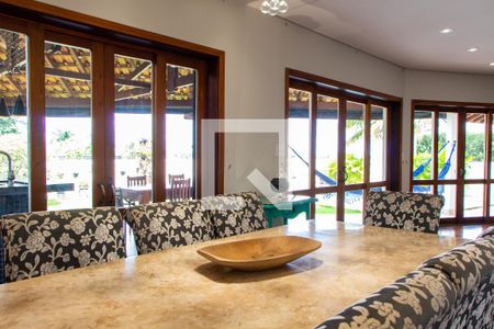 Casa de condomínio à venda com 422m², 4 quartos e 4 vagas Casa de condomínio à venda com 422m², 4 quartos e 4 vagasSALA DE JANTAR