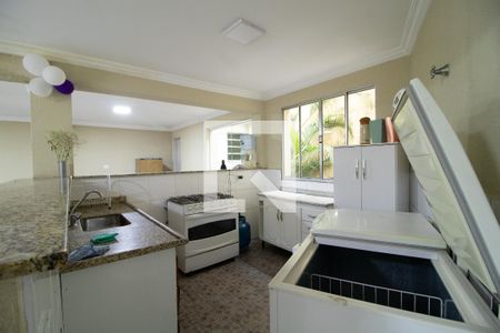 Casa de condomínio à venda com 176m², 3 quartos e 2 vagasÁrea comum - Salão de festas