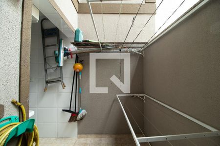 Casa de condomínio à venda com 176m², 3 quartos e 2 vagasÁrea de Serviço