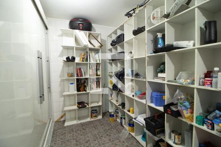 Casa de condomínio à venda com 176m², 3 quartos e 2 vagasGaragem