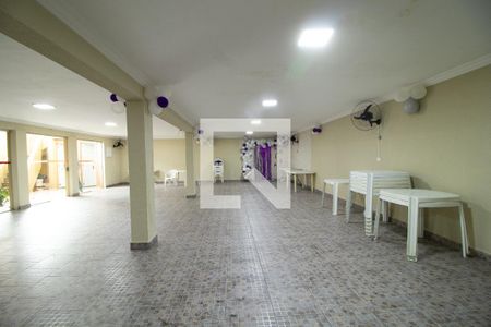 Casa de condomínio à venda com 176m², 3 quartos e 2 vagasÁrea comum - Salão de festas