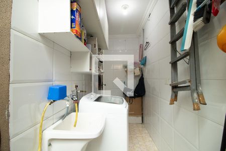 Casa de condomínio à venda com 176m², 3 quartos e 2 vagasÁrea de Serviço