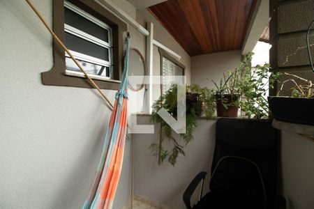 Casa de condomínio à venda com 176m², 3 quartos e 2 vagasVaranda