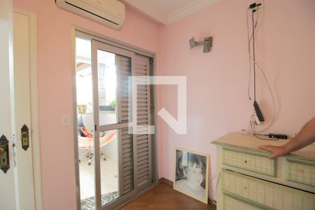 Casa de condomínio à venda com 176m², 3 quartos e 2 vagasQuarto 2