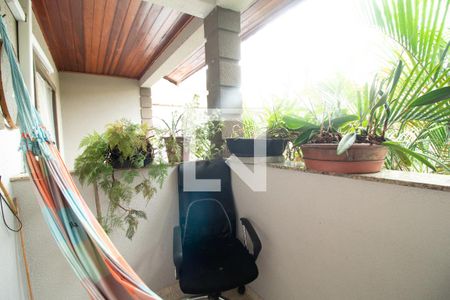 Casa de condomínio à venda com 176m², 3 quartos e 2 vagasVaranda