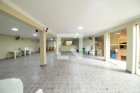 Casa de condomínio à venda com 176m², 3 quartos e 2 vagasÁrea comum - Salão de festas