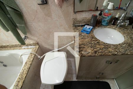 Casa de condomínio à venda com 176m², 3 quartos e 2 vagasBanheiro da Suíte 3