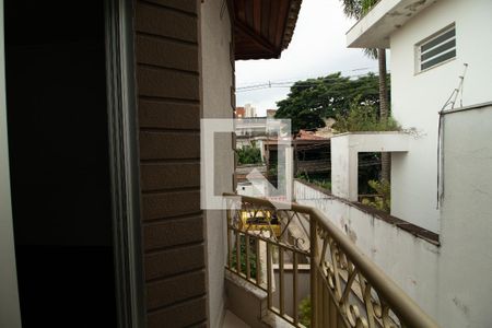 Casa de condomínio à venda com 176m², 3 quartos e 2 vagasVaranda