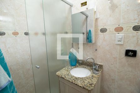 Casa de condomínio à venda com 176m², 3 quartos e 2 vagasBanheiro da Suíte 2