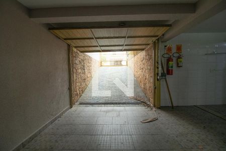 Casa de condomínio à venda com 176m², 3 quartos e 2 vagasÀrea comum