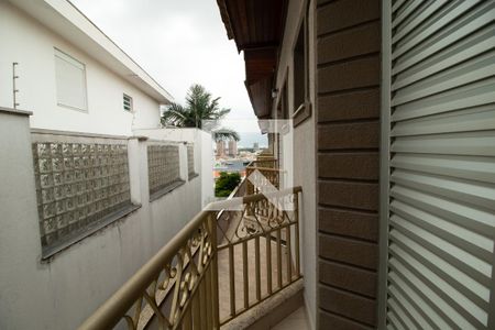 Casa de condomínio à venda com 176m², 3 quartos e 2 vagasVaranda