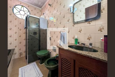 Casa à venda com 300m², 4 quartos e 2 vagasBanheiro Suíte