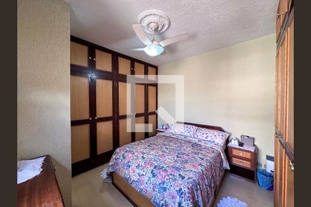 Casa à venda com 300m², 4 quartos e 2 vagasSuíte