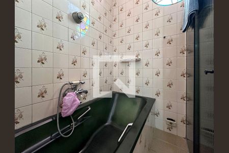 Casa à venda com 300m², 4 quartos e 2 vagasBanheiro Suíte