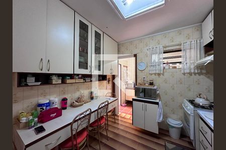 Casa à venda com 300m², 4 quartos e 2 vagasCozinha