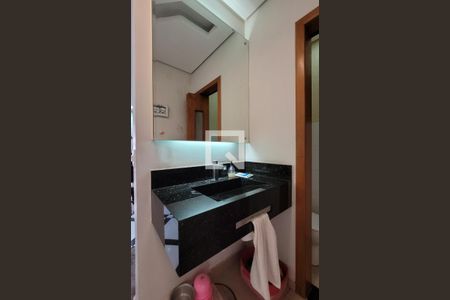 Casa à venda com 190m², 3 quartos e 4 vagasBanheiro