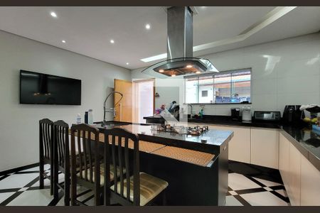 Casa à venda com 190m², 3 quartos e 4 vagasCozinha