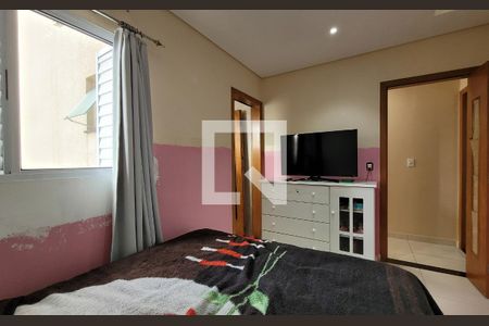 Casa à venda com 190m², 3 quartos e 4 vagasSuíte 2