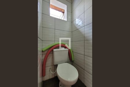 Casa à venda com 190m², 3 quartos e 4 vagasBanheiro