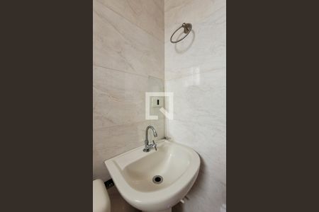 Casa à venda com 190m², 3 quartos e 4 vagasBanheiro da suíte 2