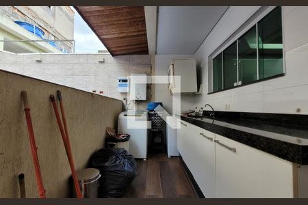 Casa à venda com 190m², 3 quartos e 4 vagasLavanderia