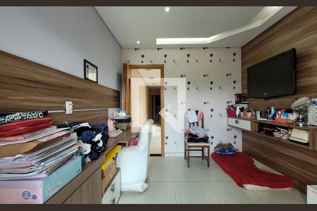 Casa à venda com 190m², 3 quartos e 4 vagasSuíte