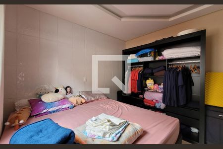 Casa à venda com 190m², 3 quartos e 4 vagasSuíte  3