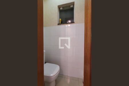 Casa à venda com 190m², 3 quartos e 4 vagasBanheiro