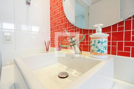 Apartamento à venda com 271m², 3 quartos e 3 vagas Apartamento à venda com 271m², 3 quartos e 3 vagasBanheiro Social