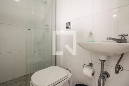 Apartamento à venda com 271m², 3 quartos e 3 vagas Apartamento à venda com 271m², 3 quartos e 3 vagasÁrea de Serviço - Banheiro de Serviço