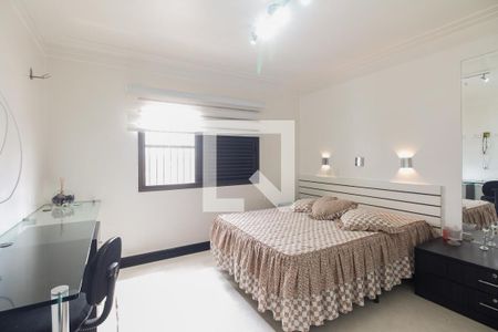 Apartamento à venda com 271m², 3 quartos e 3 vagas Apartamento à venda com 271m², 3 quartos e 3 vagasSuíte 1