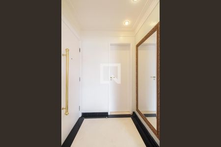 Apartamento à venda com 271m², 3 quartos e 3 vagas Apartamento à venda com 271m², 3 quartos e 3 vagasEntrada Social