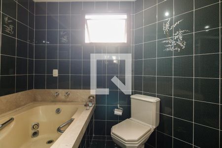 Apartamento à venda com 271m², 3 quartos e 3 vagas Apartamento à venda com 271m², 3 quartos e 3 vagasBanheiro Suíte 2 - Cobertura