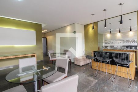 Apartamento à venda com 271m², 3 quartos e 3 vagas Apartamento à venda com 271m², 3 quartos e 3 vagasCondomínio - Salão de Festas