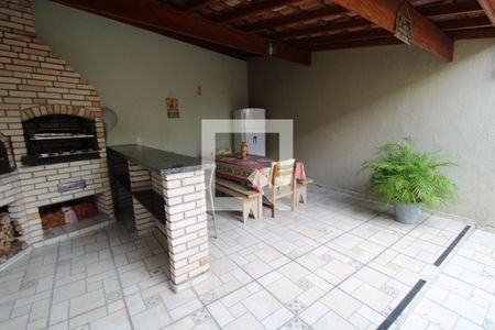 Casa à venda com 235m², 3 quartos e 6 vagasÁrea Comum