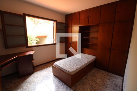 Casa à venda com 235m², 3 quartos e 6 vagasQuarto 3