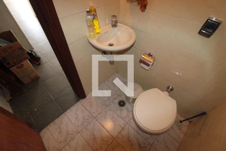 Casa à venda com 235m², 3 quartos e 6 vagasLavabo 2