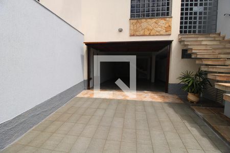Casa à venda com 235m², 3 quartos e 6 vagasGaragem