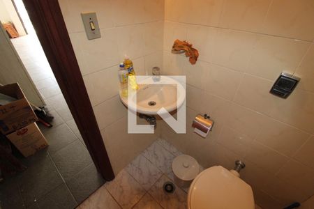 Casa à venda com 235m², 3 quartos e 6 vagasLavabo 2