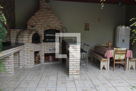 Casa à venda com 235m², 3 quartos e 6 vagasÁrea Comum