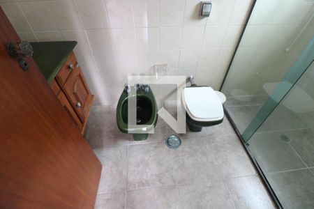 Casa à venda com 235m², 3 quartos e 6 vagasQuarto 1 - Banheiro