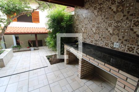 Casa à venda com 235m², 3 quartos e 6 vagasÁrea Comum