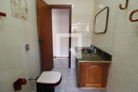 Casa à venda com 235m², 3 quartos e 6 vagasBanheiro 1