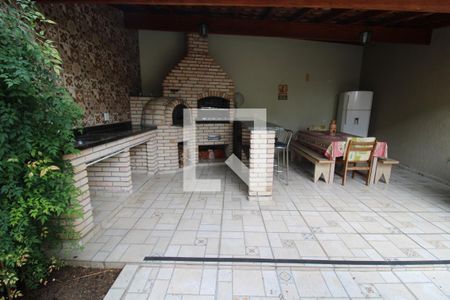 Casa à venda com 235m², 3 quartos e 6 vagasÁrea Comum