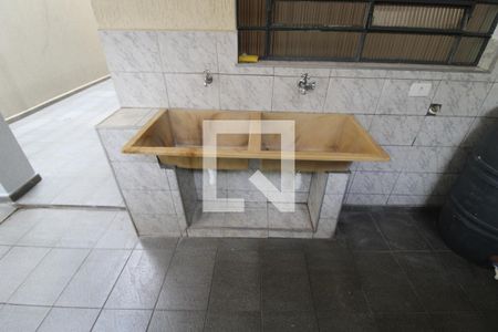 Casa à venda com 235m², 3 quartos e 6 vagasÁrea de Serviço