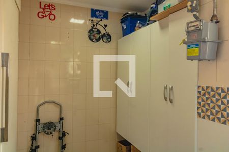 Apartamento para alugar com 67m², 2 quartos e 1 vaga Apartamento para alugar com 67m², 2 quartos e 1 vagaArmário