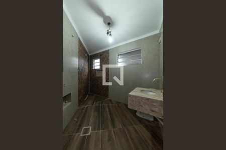 Casa à venda com 115m², 3 quartos e 2 vagasBanheiro