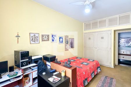 Apartamento à venda com 400m², 4 quartos e 2 vagas Apartamento à venda com 400m², 4 quartos e 2 vagasQuarto 04